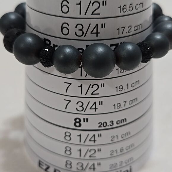 Black Onyx and Lava Beaded Bracelet - Picture 5 of 7